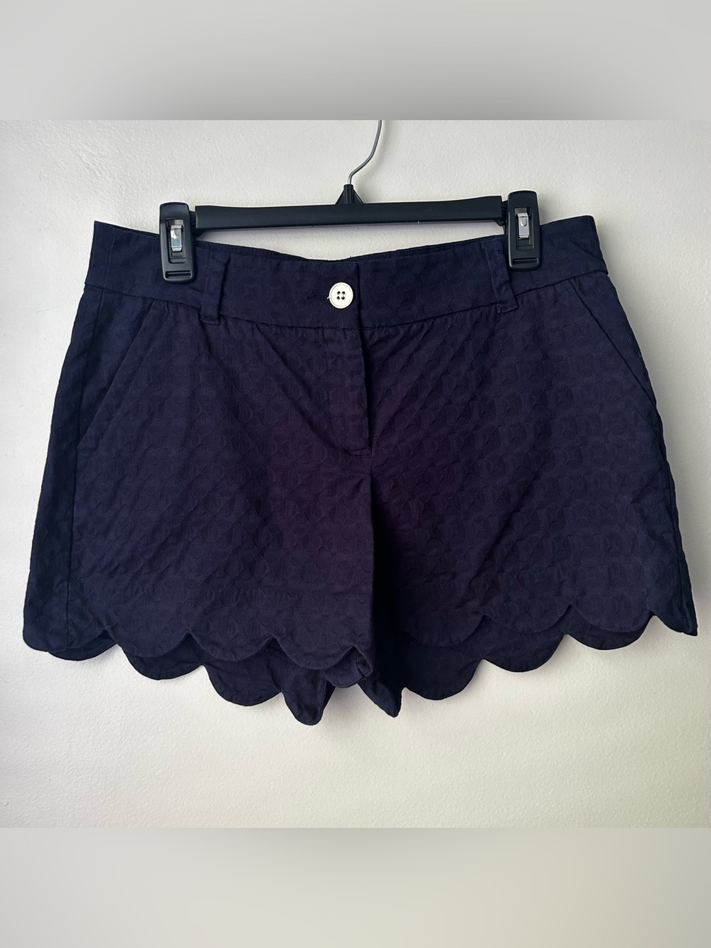 crown & ivy Navy Quilted Scallop Hem Shorts